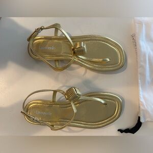 Larroudé Valerie Flat Sandal In Gold Metallic
Leather, Size 6.5